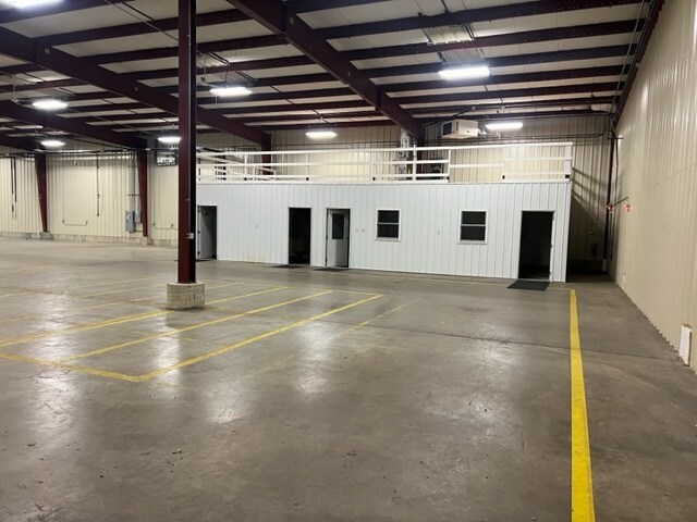 205 N Michigan St, Oxford, IN à louer - Photo intérieure - Image 2 de 14