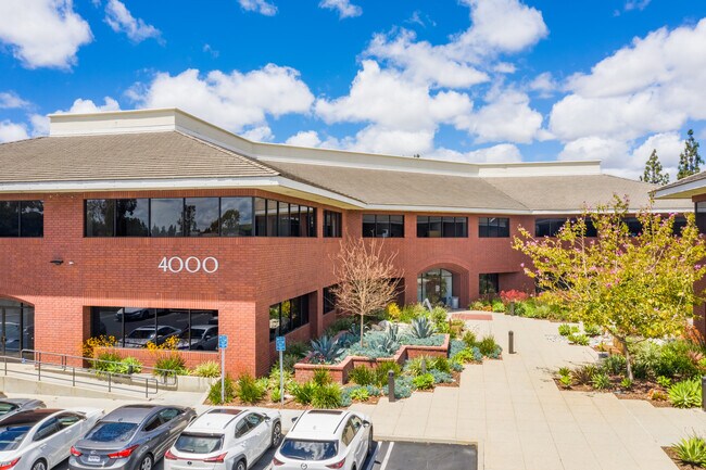 Plus de détails pour 4000 Barranca Pky, Irvine, CA - Coworking à louer