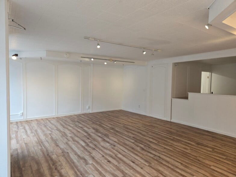 604 S 1st St, La Conner, WA for lease - Building Photo - Image 2 of 18