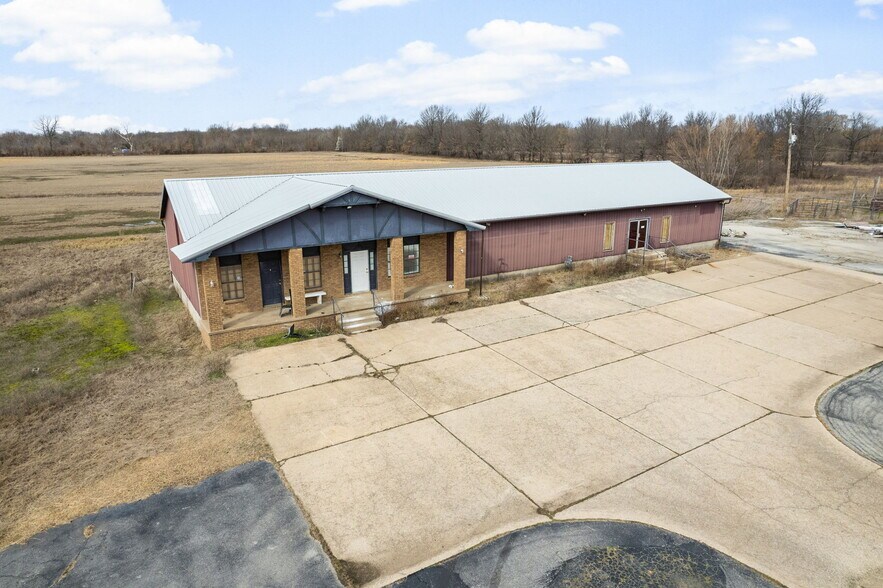1010 E St Sw, Miami, OK à vendre - Photo intérieure - Image 3 de 8