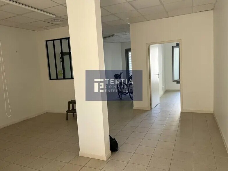 Office in Montpellier for sale - Interior Photo - Image 2 of 7