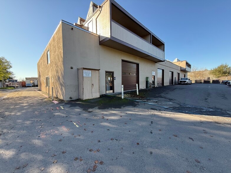 350 E Todd Rd, Santa Rosa, CA for lease - Building Photo - Image 2 of 6