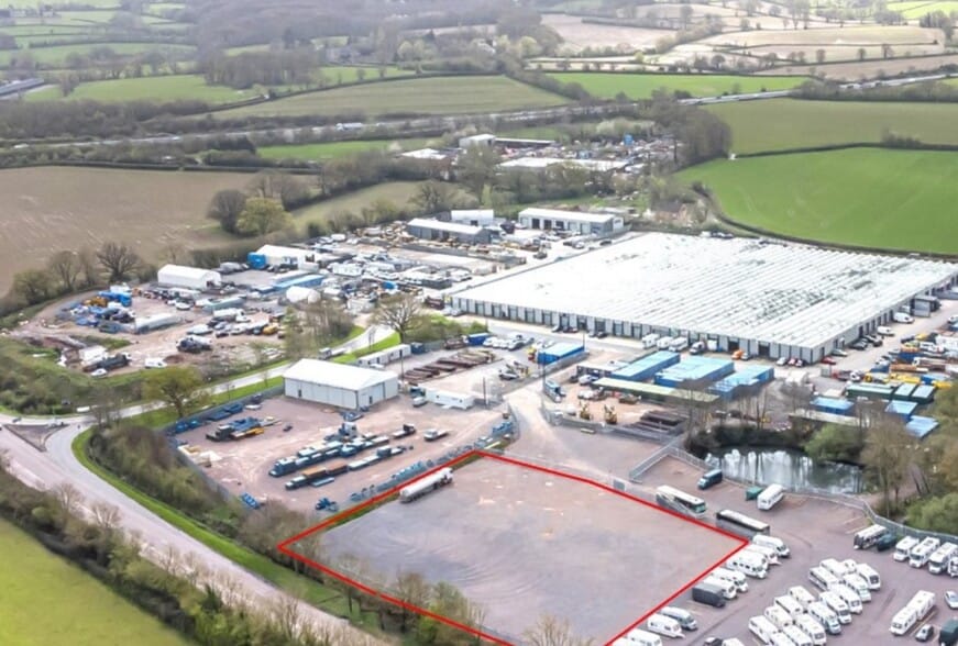 54 Foxmoor Business Park Rd, Wellington for lease - Building Photo - Image 1 of 2