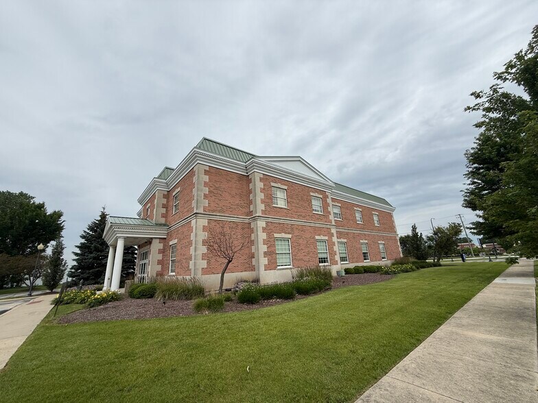 9697 191st St, Mokena, IL à louer - Photo du bâtiment - Image 3 de 19