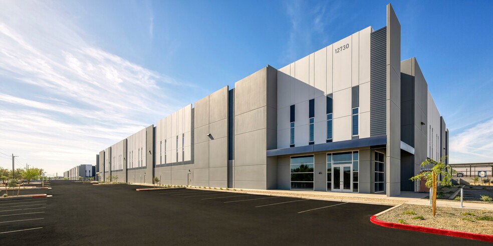 12730 N Dysart Rd, El Mirage, AZ à vendre - Photo du bâtiment - Image 2 de 15