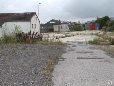 Bath Rd, Melksham for sale - Primary Photo - Image 1 of 1