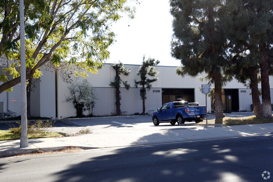 21130-21132 Superior St, Chatsworth, CA à louer - Photo du bâtiment - Image 2 de 2
