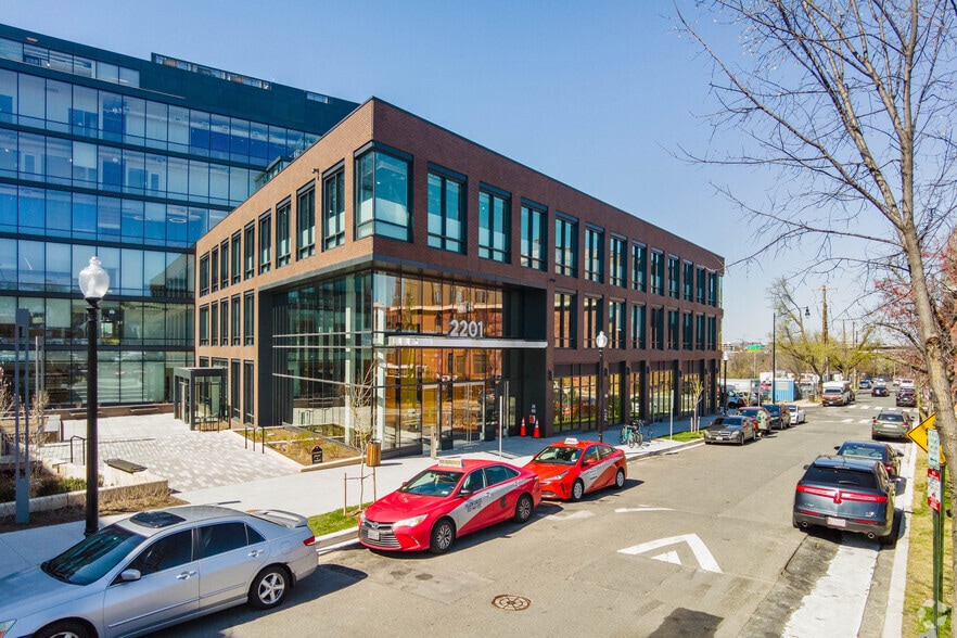 2201 Shannon Pl SE, Washington, DC à louer - Photo du bâtiment - Image 2 de 6