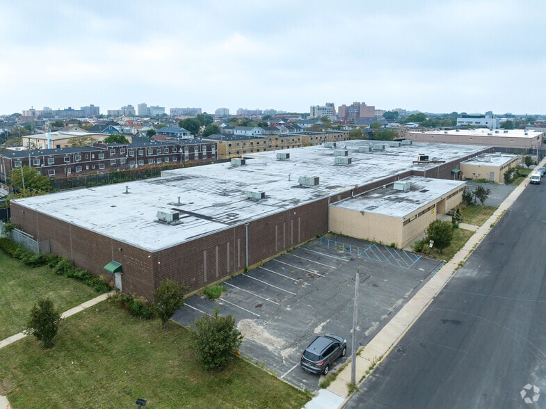 750 Park Pl, Long Beach, NY à louer - Aérien - Image 3 de 12