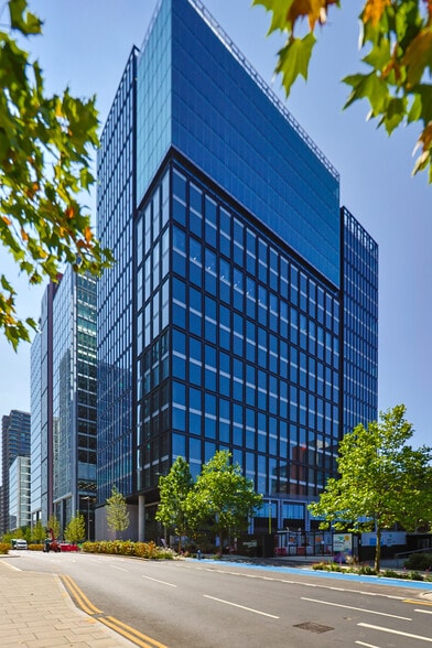 Westfield Ave, London for lease - Building Photo - Image 3 of 27