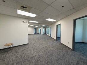 1401 W Manatee Ave, Bradenton, FL for lease Interior Photo- Image 2 of 11