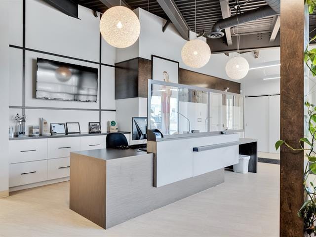 1020 Boul Saint-Joseph, Gatineau, QC for lease - Building Photo - Image 2 of 7