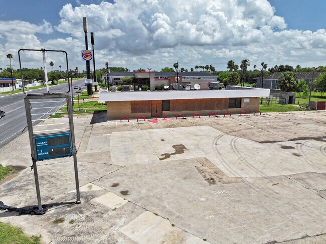 More details for 101 E Expressway 83, La Feria, TX - Retail for Lease