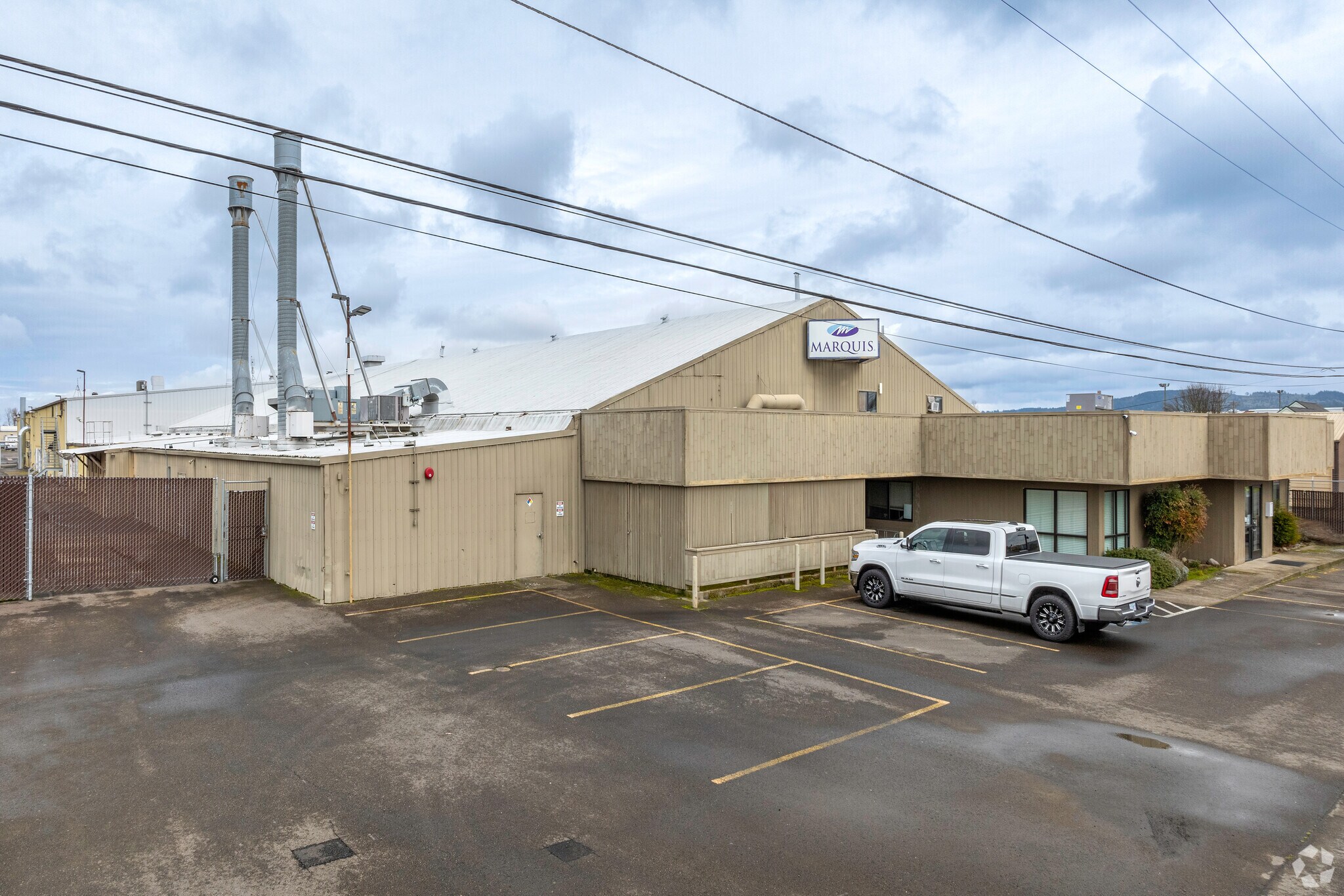596 Hoffman Rd, Independence, OR à vendre Photo principale- Image 1 de 10
