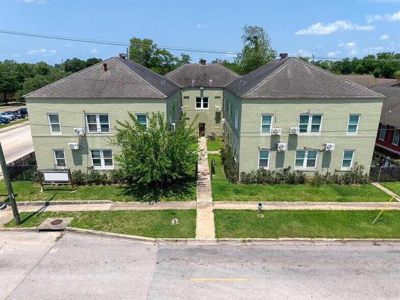 2290 North St, Beaumont, TX à vendre - Photo du bâtiment - Image 1 de 1