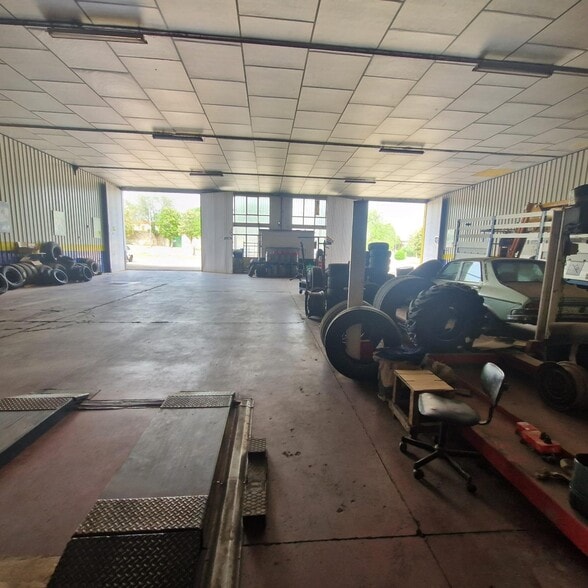 Industrial in Los Yébenes, Toledo for sale - Interior Photo - Image 2 of 10