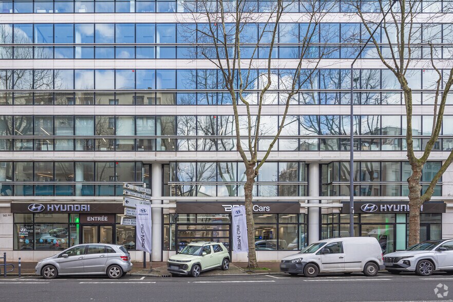 143 Avenue De Verdun, Issy-les-Moulineaux à louer - Photo du bâtiment - Image 3 de 4