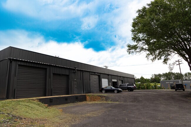 Plus de détails pour 8187 Valley Falls Rd, Spartanburg, SC - Industriel à louer