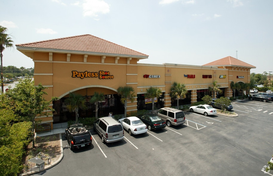 10572-10592 W Colonial Dr, Ocoee, FL à louer - Photo du bâtiment - Image 3 de 8