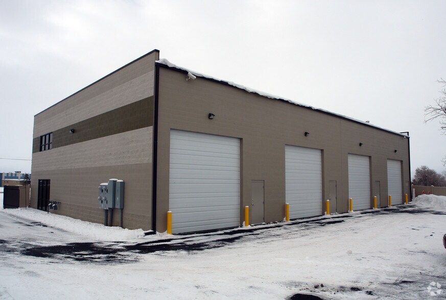 215 E 700 S, Clearfield, UT à louer - Photo du bâtiment - Image 2 de 7