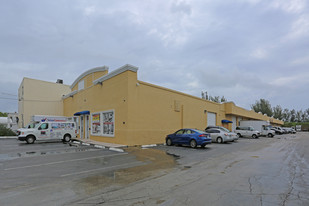 470 Ansin Blvd, Hallandale Beach FL - Warehouse