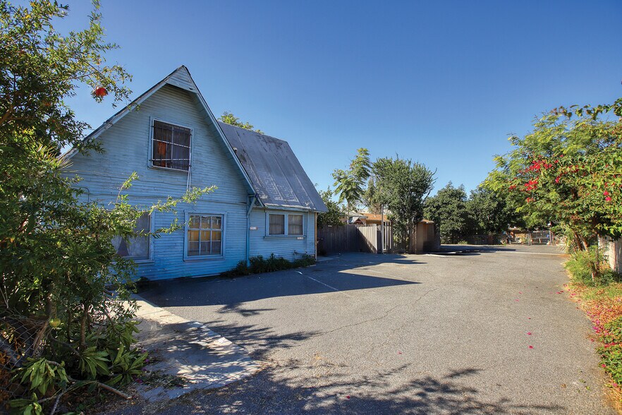 2519 Mountain View Rd, El Monte, CA à vendre - Photo du bâtiment - Image 3 de 8