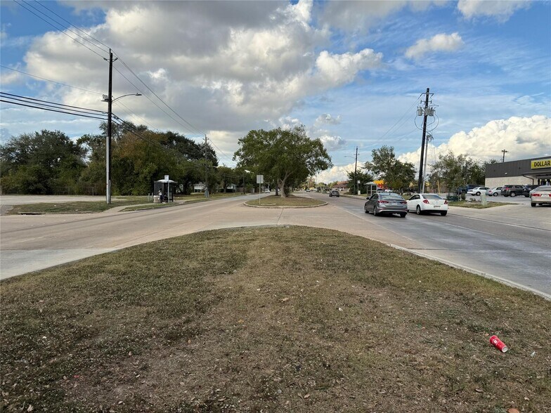 9631 Scott st, Houston, TX à vendre - Photo du bâtiment - Image 2 de 3