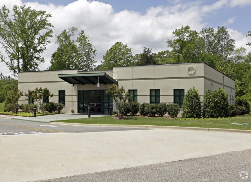 105 Frankfurt Cir, Birmingham, AL à vendre - Photo du bâtiment - Image 2 de 2