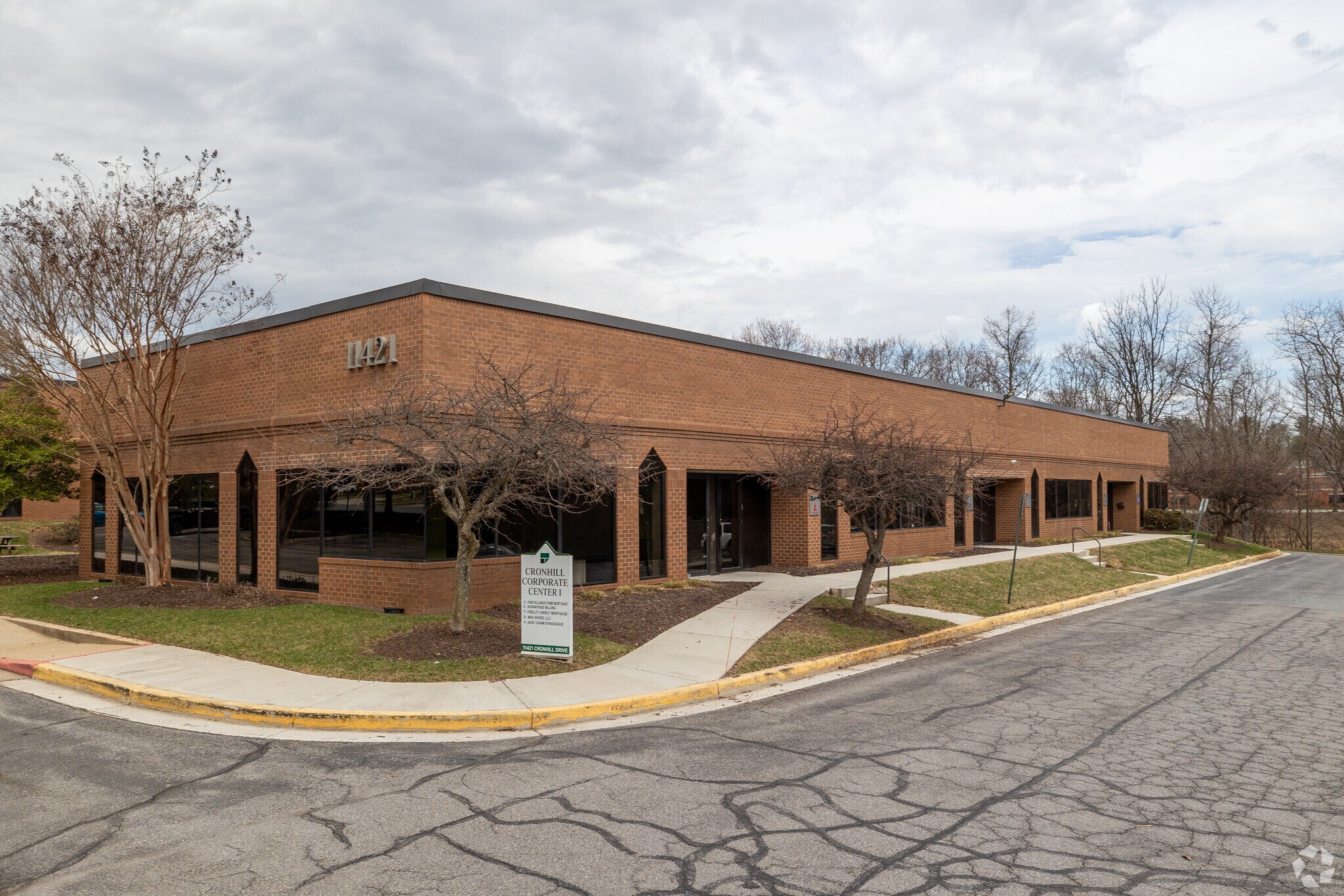 11421 Cronhill Dr, Owings Mills, MD à louer Photo principale- Image 1 de 7