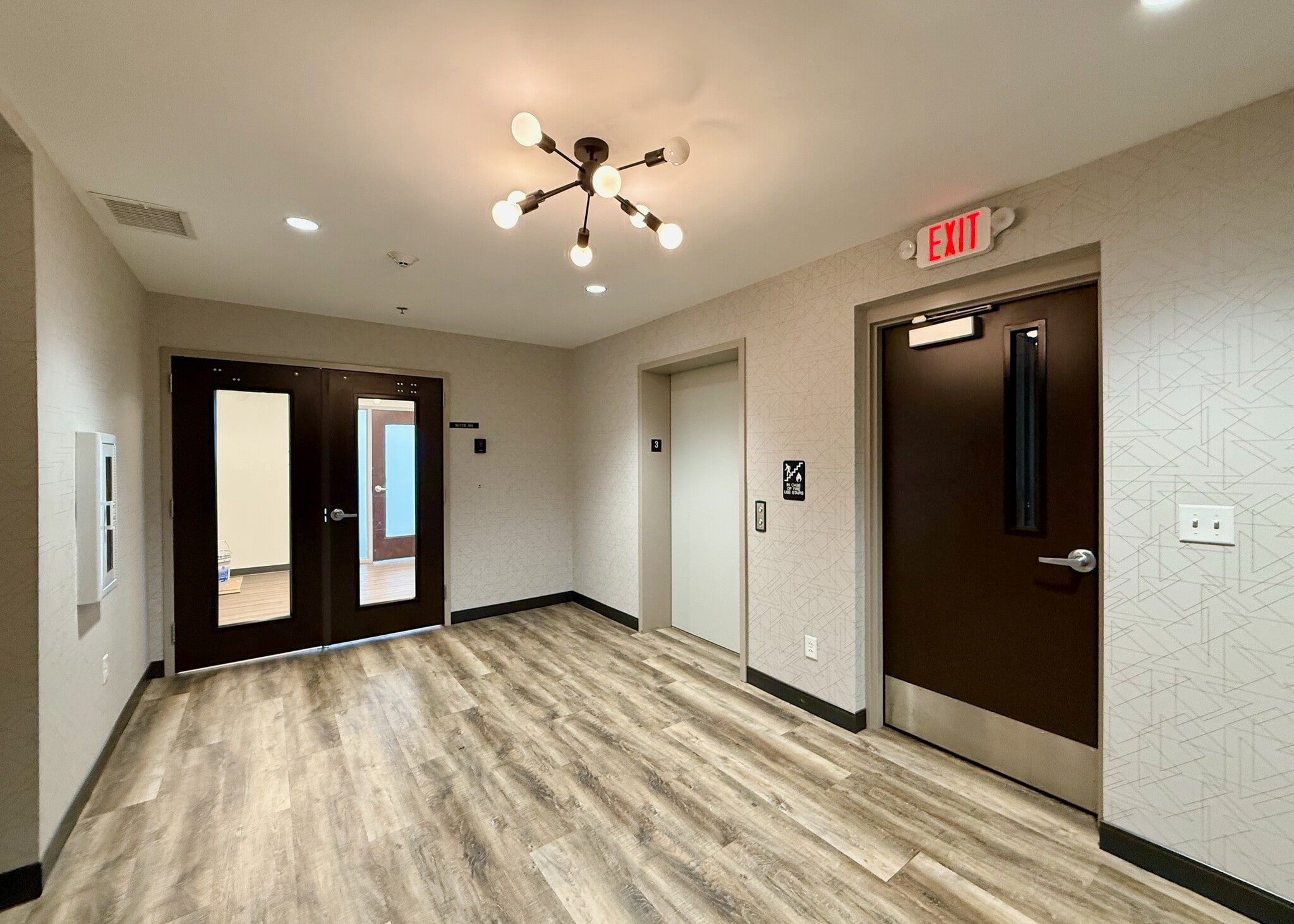 1413 Chestnut St, Chattanooga, TN for lease Interior Photo- Image 1 of 8