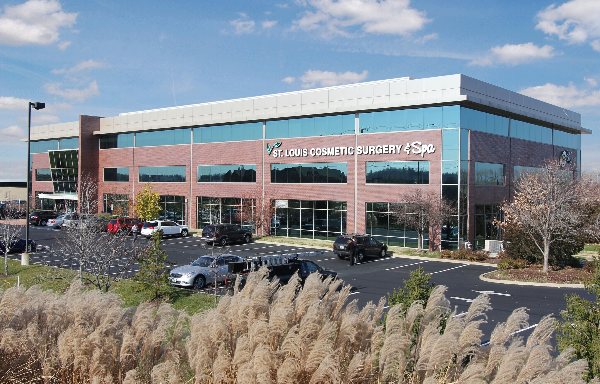 17300 N Outer Forty, Chesterfield, MO for lease Building Photo- Image 1 of 12