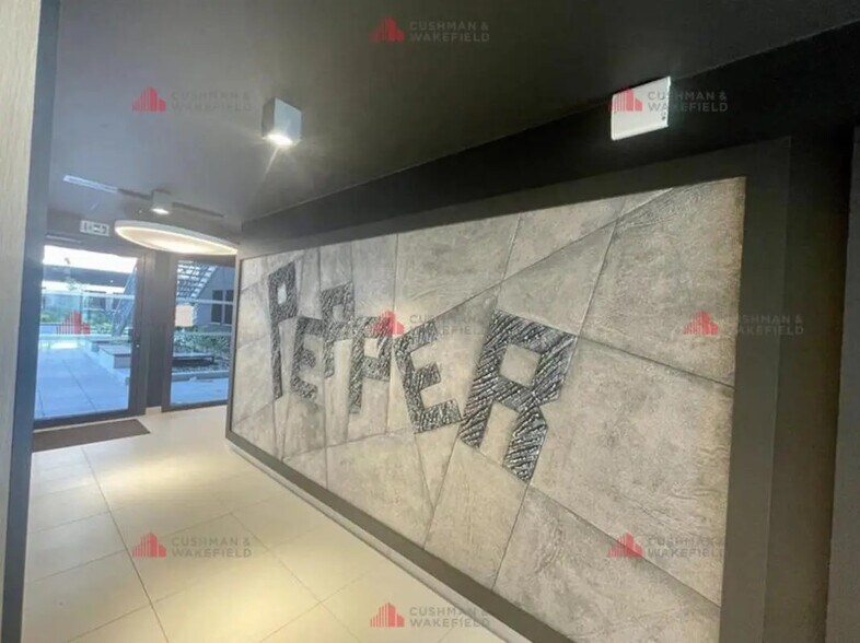 Bureau dans Dijon à louer - Photo du bâtiment - Image 2 de 3