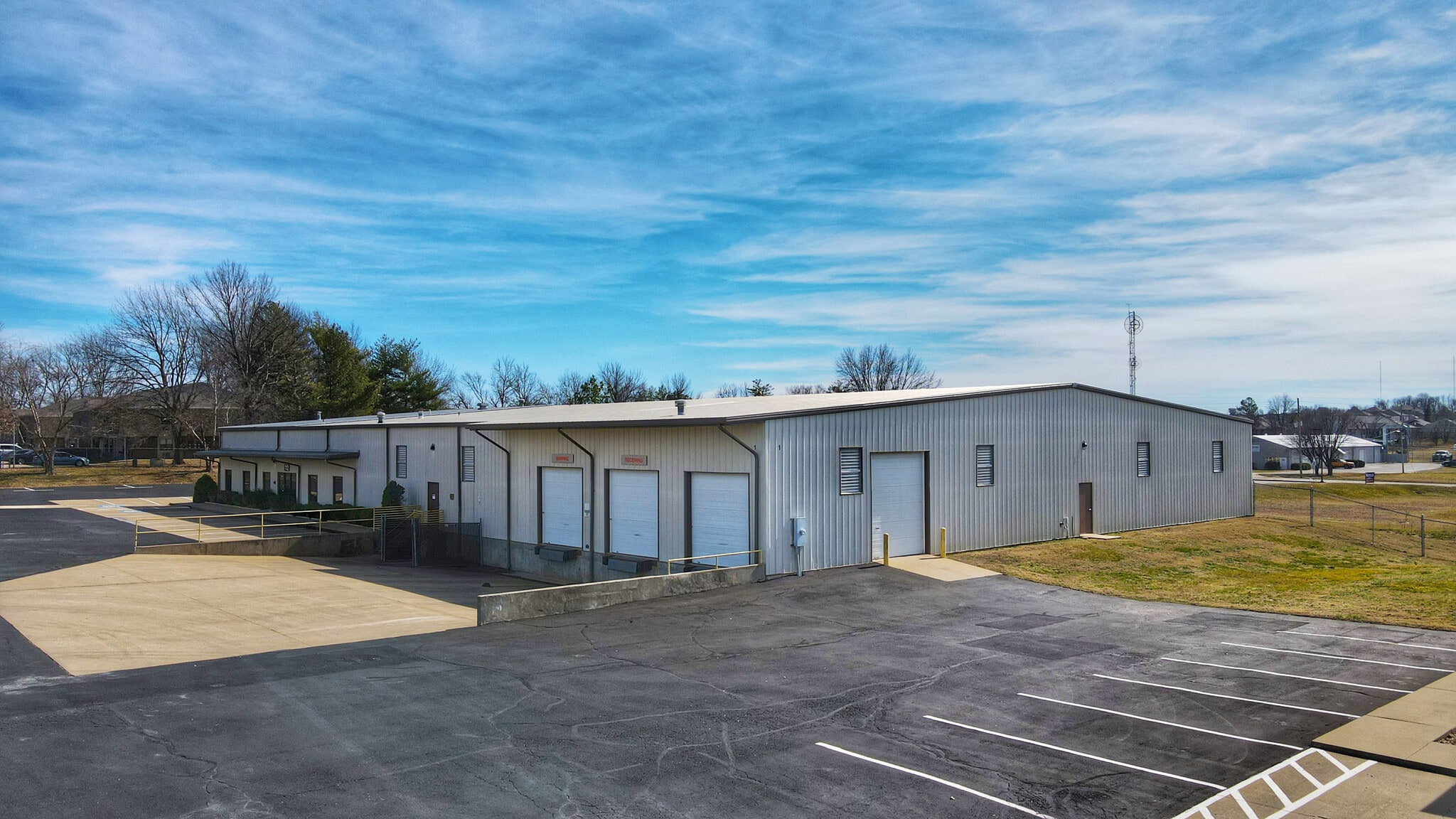 110 E Linden St, Rogers, AR for lease Building Photo- Image 1 of 9