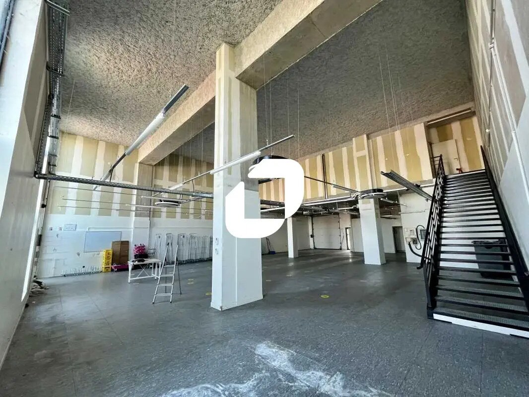 Flex dans Lyon à louer Photo du bâtiment- Image 1 de 14