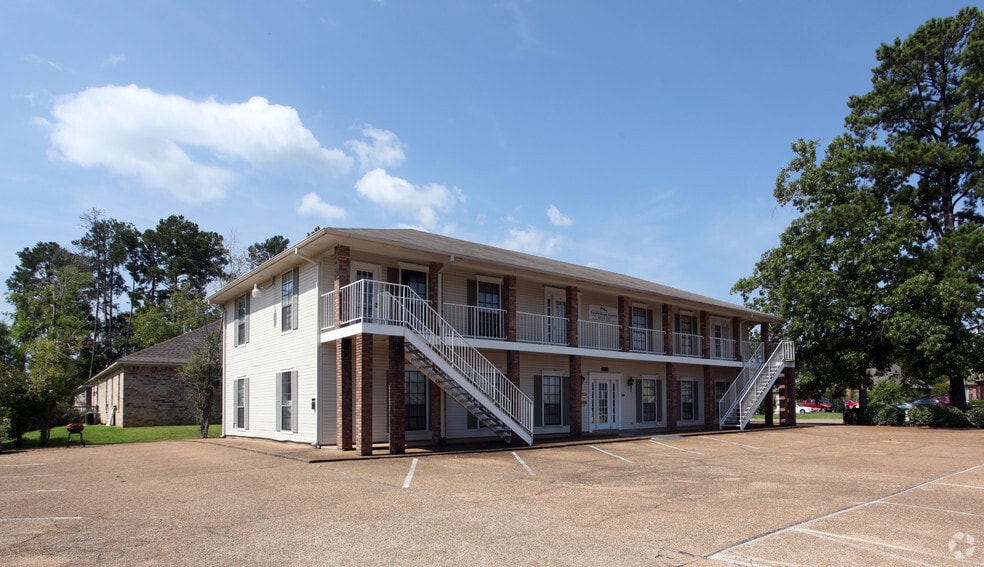 215 Woodline Dr, Flowood, MS à louer - Photo du bâtiment - Image 3 de 6
