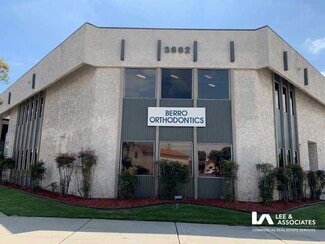 Plus de détails pour 3662 Katella Ave, Los Alamitos, CA - Bureau à louer