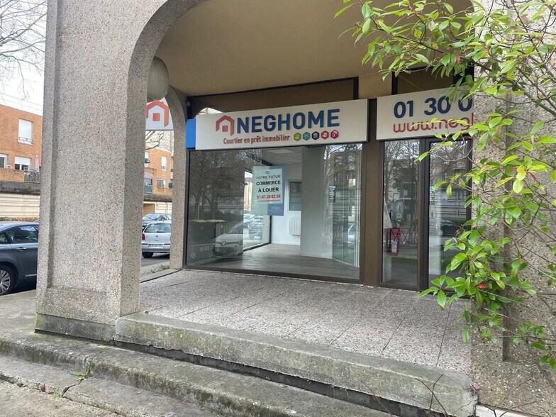 Retail in Montigny-le-Bretonneux for lease - Lobby - Image 3 of 9