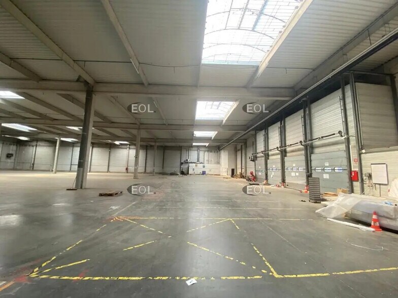Industrial in Bussy-Saint-Georges for lease - Interior Photo - Image 2 of 7