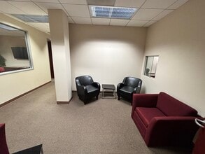 1601 E Orangewood Ave, Anaheim, CA for lease Interior Photo- Image 2 of 31