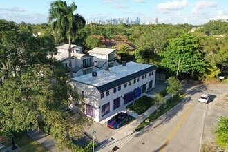 3139 SW 27th Ave, Miami, FL à louer Aérien- Image 1 de 7