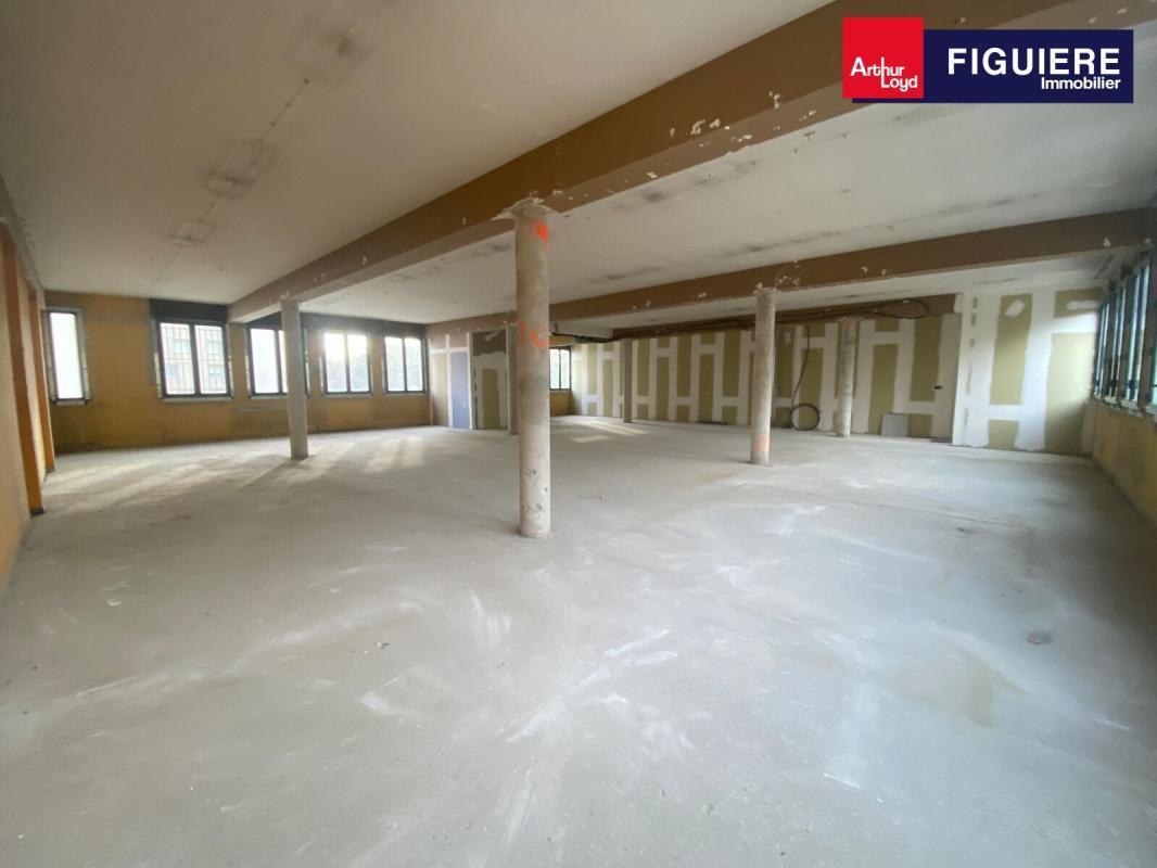 Office in Port-de-Bouc for lease Interior Photo- Image 1 of 10