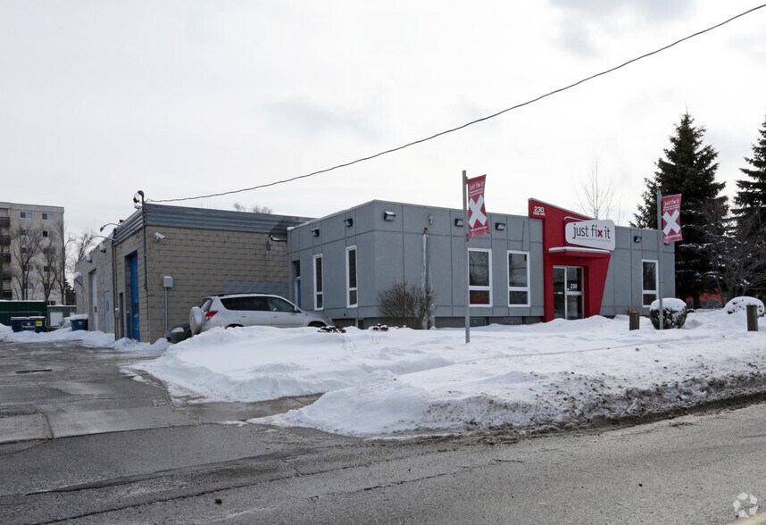 230 Gage Ave, Kitchener, ON à vendre - Photo principale - Image 1 de 1