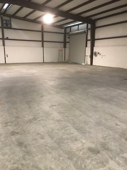 509 US-27 Hwy, Branford, FL for sale - Interior Photo - Image 3 of 5