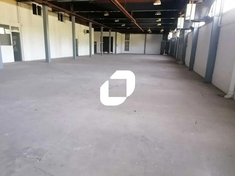 Flex in Chilly-Mazarin for lease - Interior Photo - Image 3 of 6