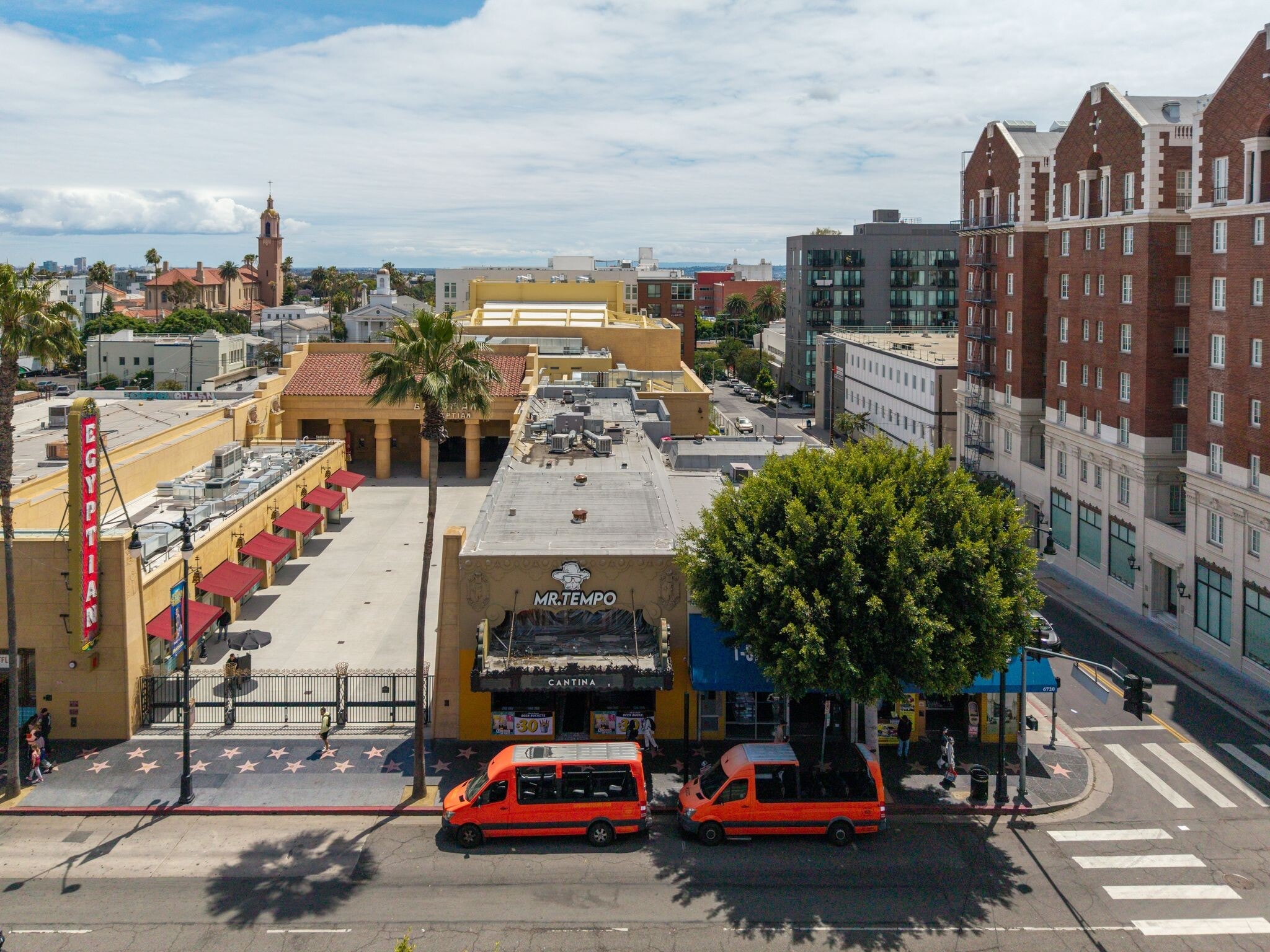 6714-6720 Hollywood Blvd, Los Angeles, CA for lease Interior Photo- Image 1 of 5