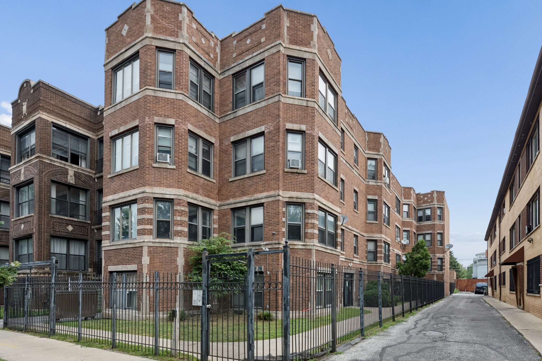 7655-7657 S Coles Ave, Chicago, IL à vendre Photo du bâtiment- Image 1 de 10