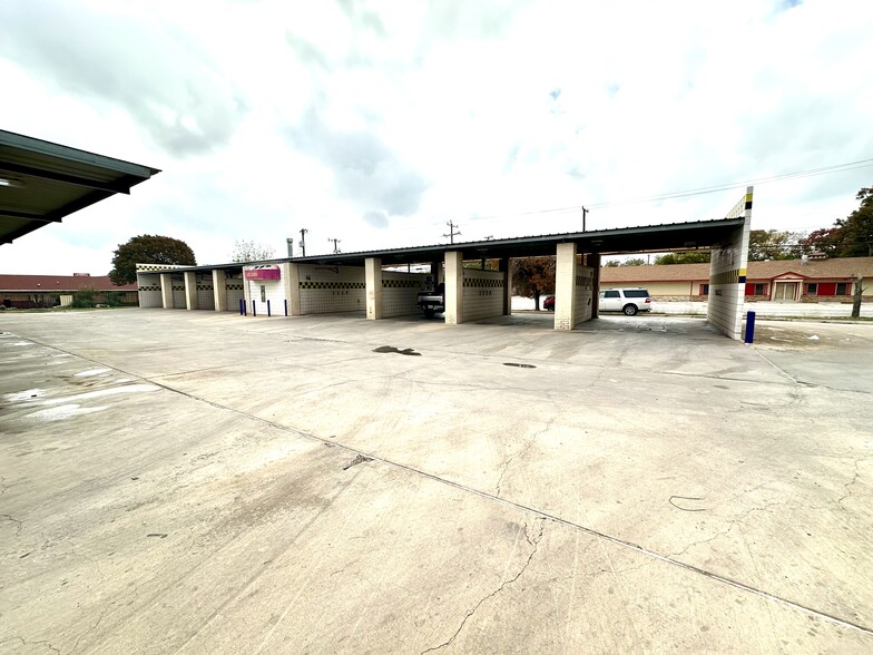 2550 Goliad Rd, San Antonio, TX for sale - Building Photo - Image 3 of 17