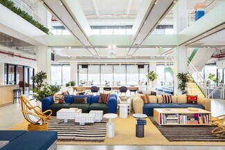 Plus de détails pour 63 Flushing Ave, Brooklyn, NY - Bureau à louer