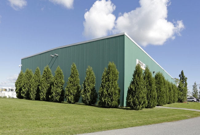 Plus de détails pour 3500 Boul de la Cité-des-Jeunes, Vaudreuil-dorion, QC - Industriel à vendre