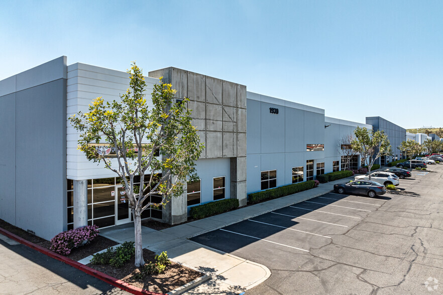 1930 S Rochester Ave, Ontario, CA for lease - Building Photo - Image 3 of 7